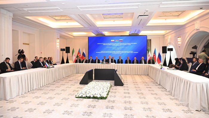 Azərbaycan, İran və Rusiya arasında 