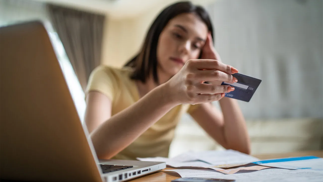 Kredit kartlarından 