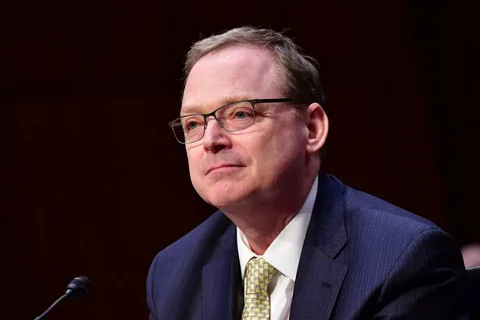 Hassett iş yerlərinin azalmasına baxmayaraq 