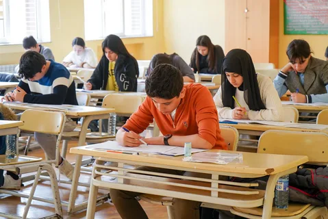 Bu gün 9-cu sinif şagirdləri 