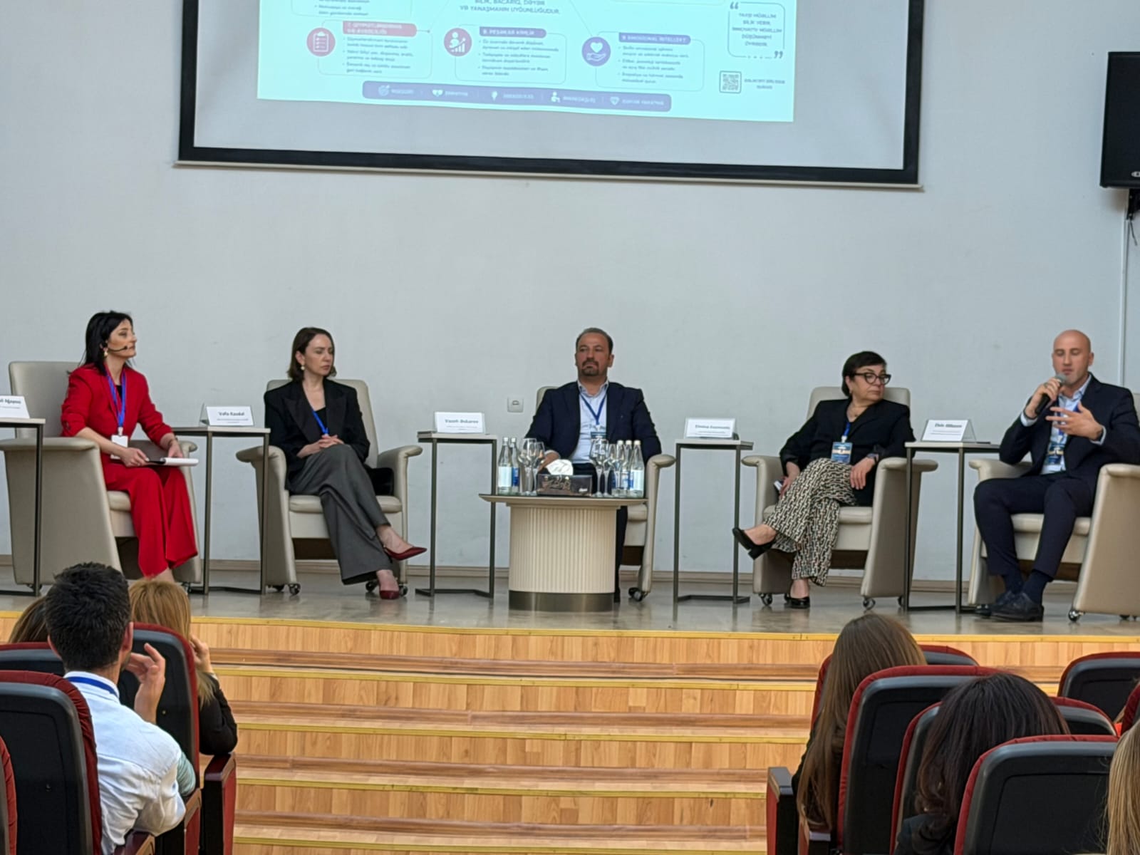 “Dil müəllimləri 2026” Forumu" keçirilib - Təhsildə