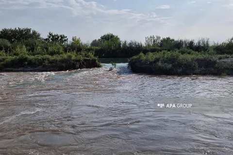 Sabirabadda Kür çayı 