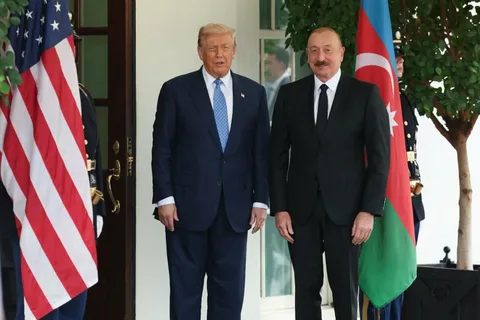 Donald Tramp İlham Əliyevi 