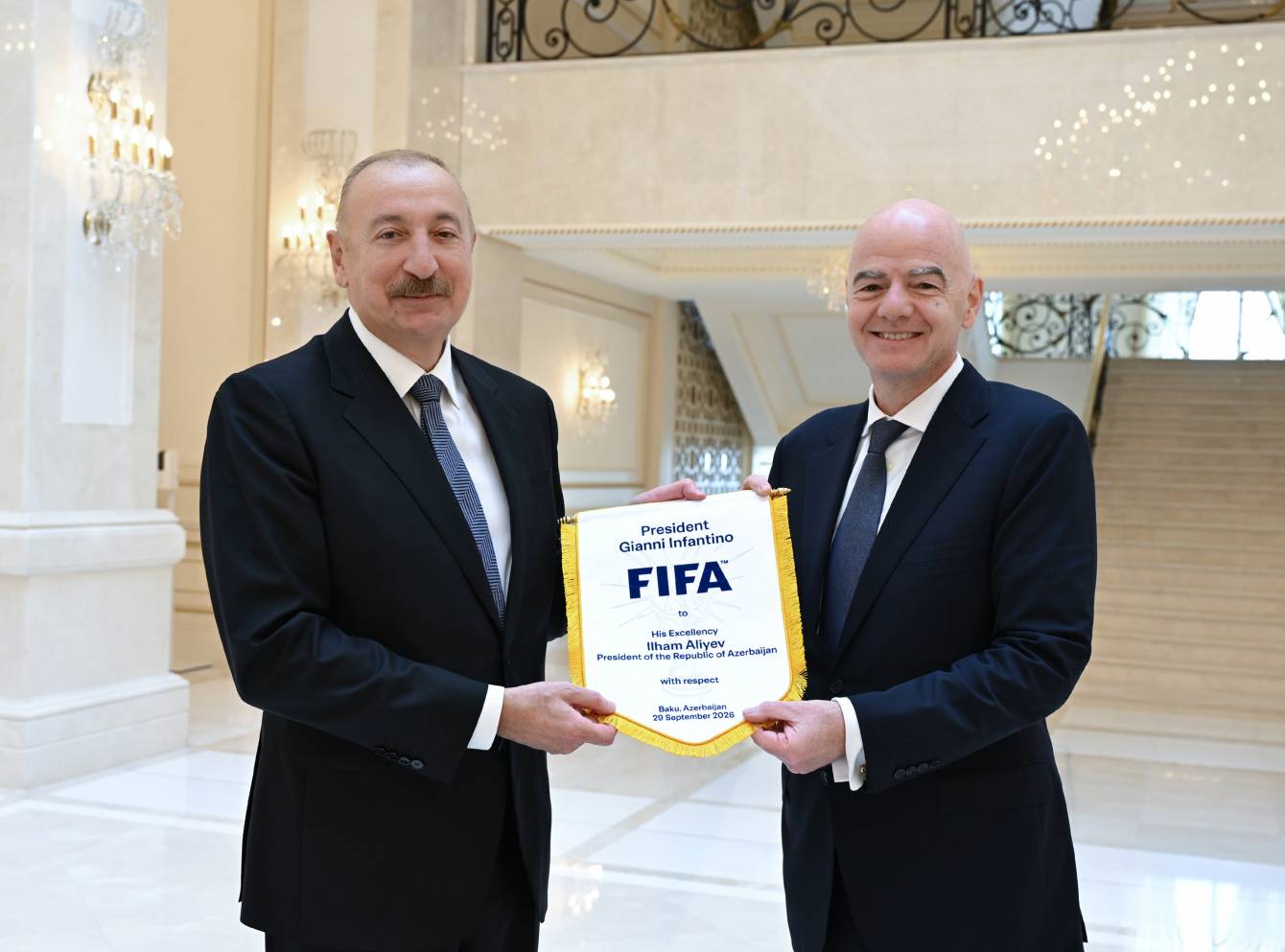 İlham Əliyev FIFA-nın prezidentini 