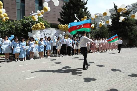 Kəndlərdə 11-ci sinfi bitirənlərin sayı azalıb, 