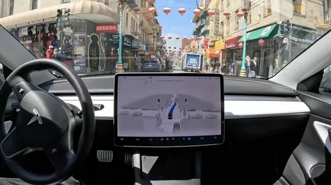 Slovakiya Teslanın tam özünüidarəetmə sisteminə