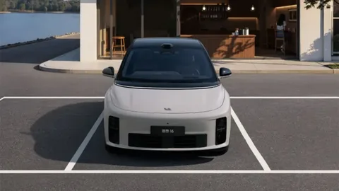 Li Auto rəqabətli qiymətlər və xüsusiyyətləri ilə 