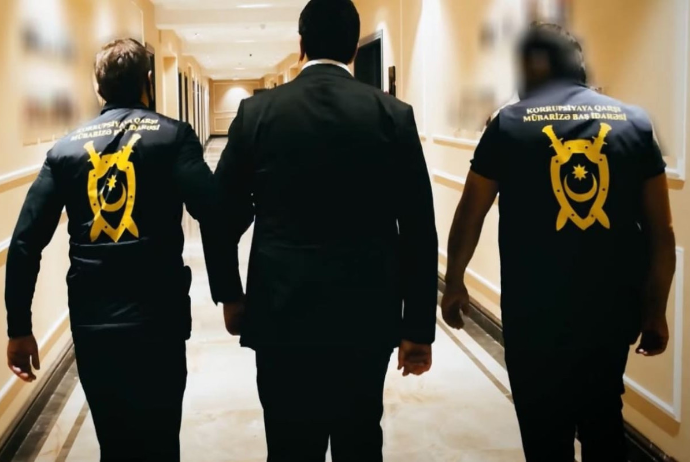 Gömrük Komitəsinin vəzifəli şəxsi