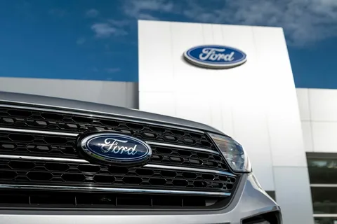 Ford yanğın riski səbəbindən 116 mindən çox 