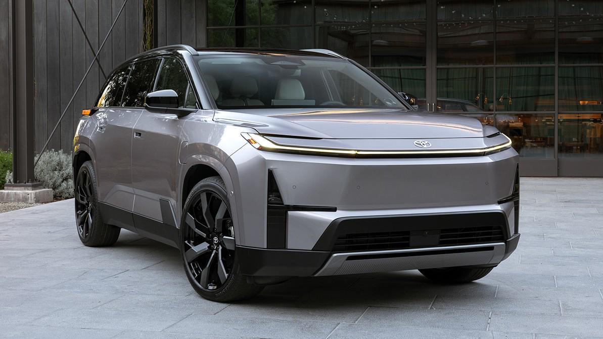 Toyota Highlander artıq 