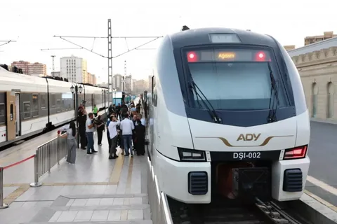 Bakı-Ağdam-Bakı marşrutu üzrə əlavə qatar reysləri 