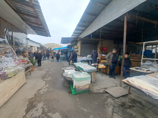 AQTA Ucar bazarında bəzi obyektlərin 