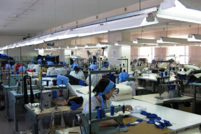 Azərbaycanda  işçi  geyimlərinin istehsalı