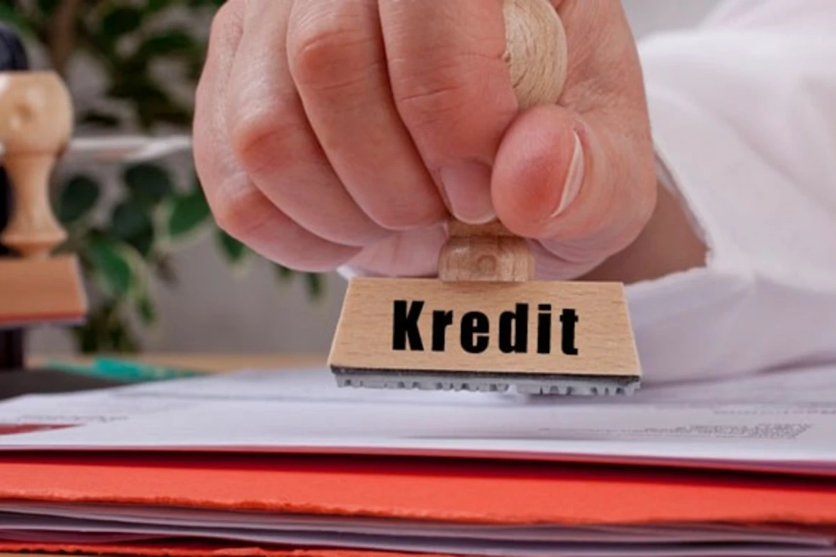 Yeni alınan kreditlər hansı faizlə verilir? -