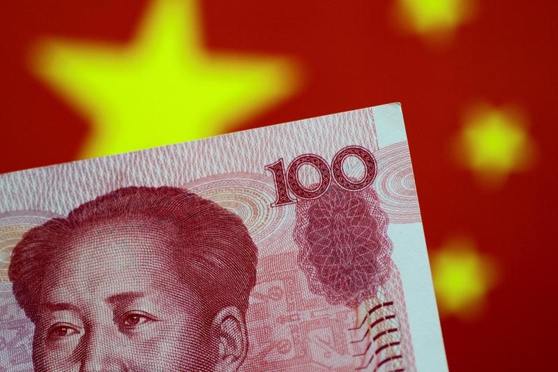 Yuan 10 ayın rekord artımını 