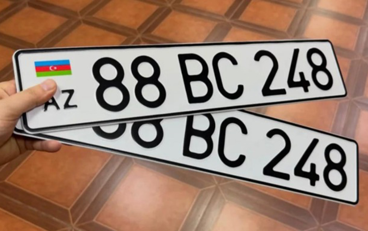 Bakıda “88” seriyalı dövlət nömrə nişanlarının 