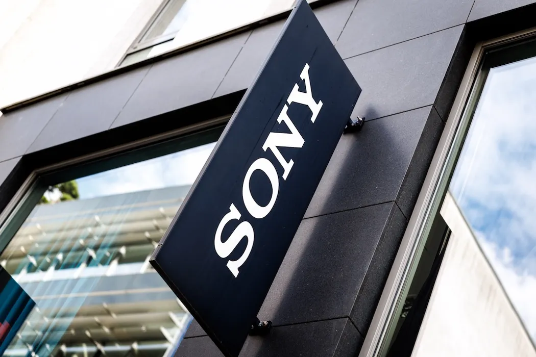 Sony yeni flaqman APS-C kamera 