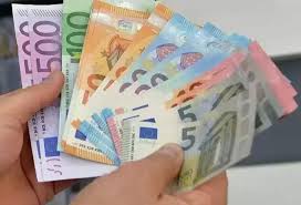 İş üçün Avropaya üz tutanlar: 