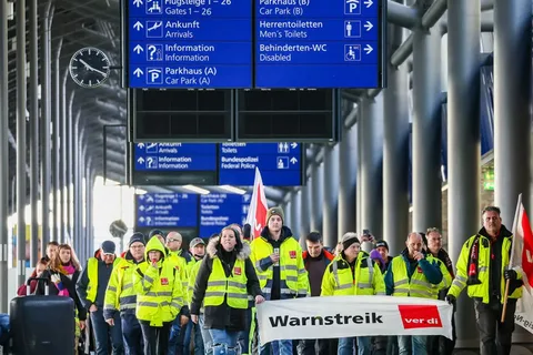 Lufthansa yerüstü personal üzrə həmkarlar ittifaqı ilə