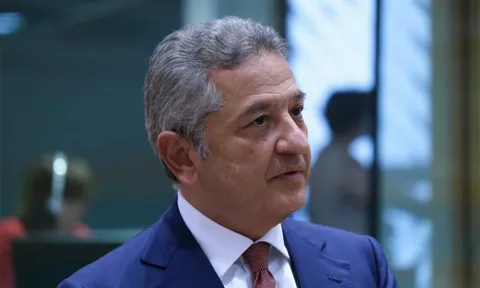 "Avrozonanın ÜDM-i 0,9 faiz