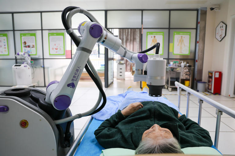 Çində yaşlılara xidmət və sığorta sektorlarında 