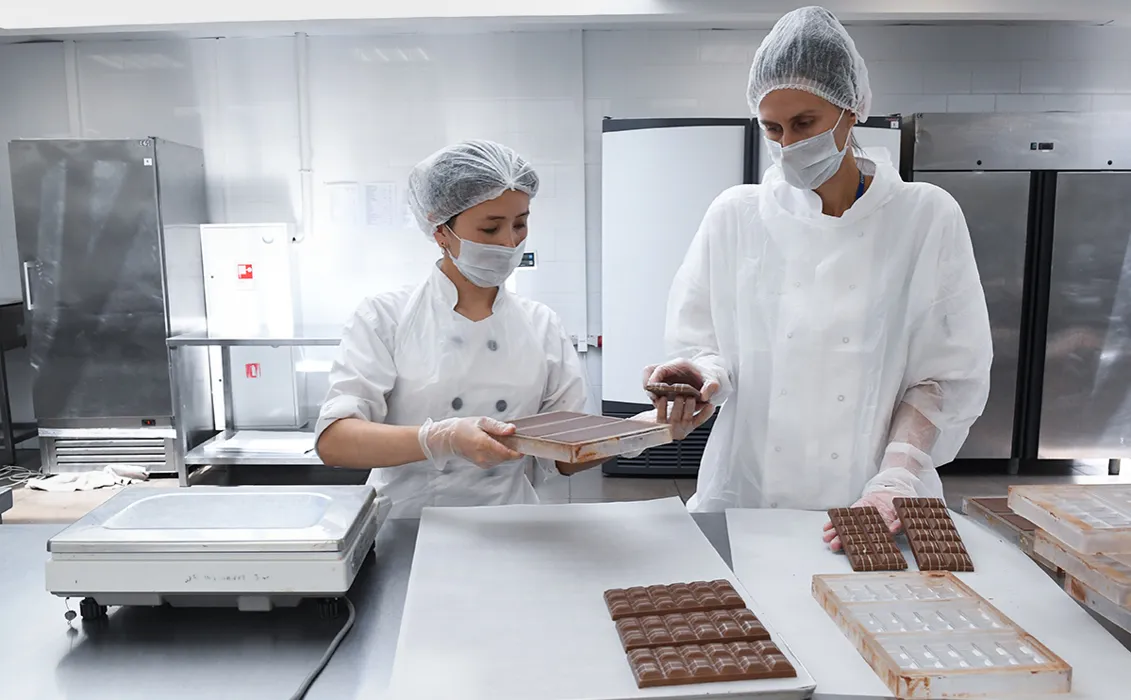 Rusiya şokolad ixracına görə onlarla ölkəni 