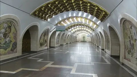 “Nizami” metro stansiyasında 