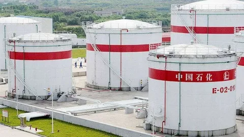 Çin neft emalı zavodları müharibə fonunda 