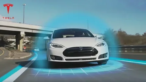 Tesla sərfəli elektrik avtomobili
