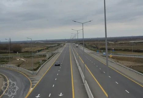 Azərbaycanda ödənişli yollarda maksimum sürət həddi