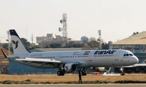 İran qismən hava məkanını 