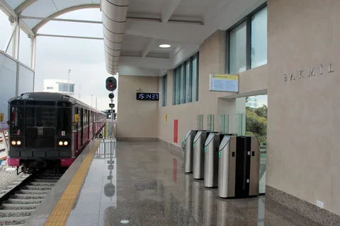 Bakı metrosuna giriş yaxın bir saat ərzində 
