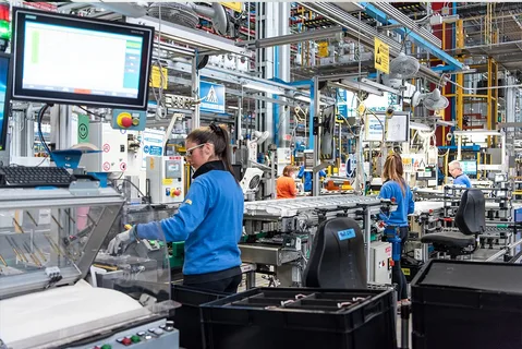 Electrolux zavodu bağlayacaq, 600 iş yeri 