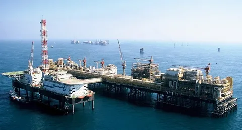 Fars körfəzində neft hasilatı müharibədən əvvəlki səviyyədən 