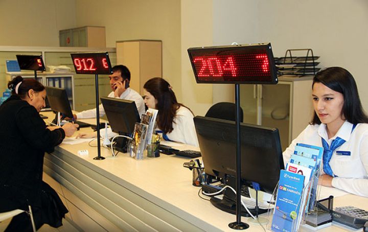 Azərbaycanda bank müştərilərinin sayı 