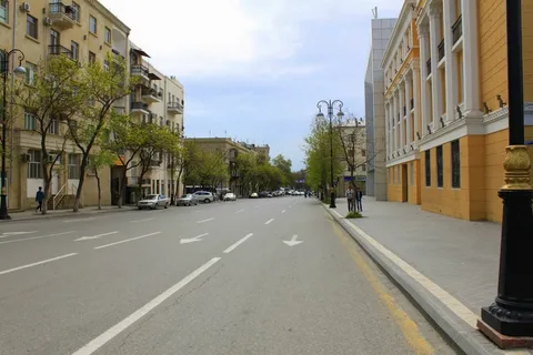 Bakının mərkəzi küçələrindən biri 