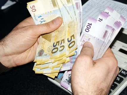 Azərbaycanda qadın və kişilərin maaşları 
