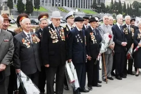 İkinci Dünya müharibəsi iştirakçılarına 