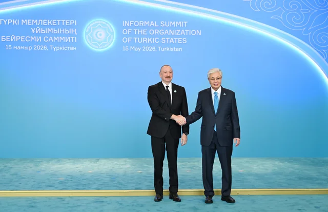 İlham Əliyev Türküstanda TDT-nin qeyri-rəsmi Zirvə görüşündə