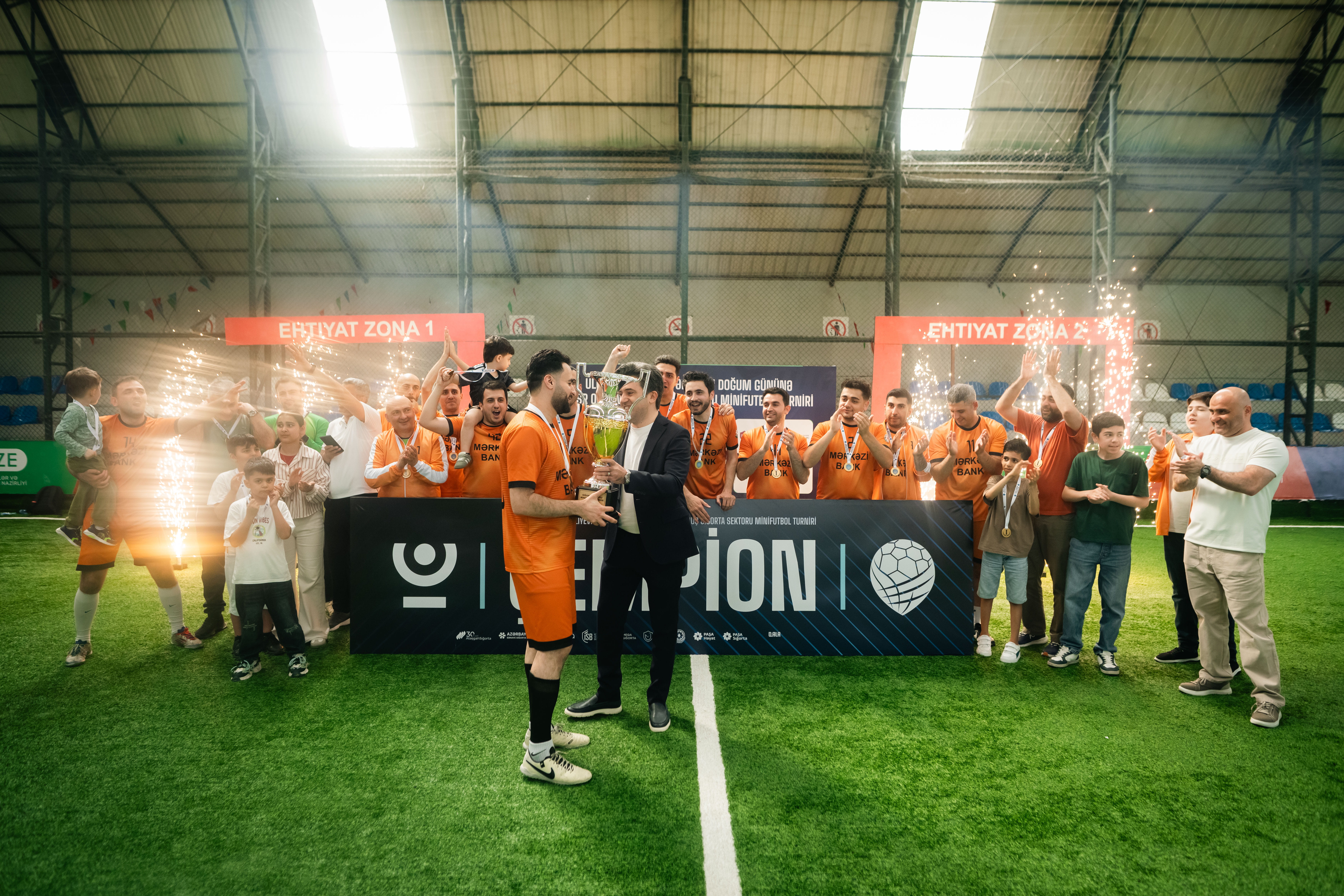 Sığorta sektoru üzrə mini-futbol 