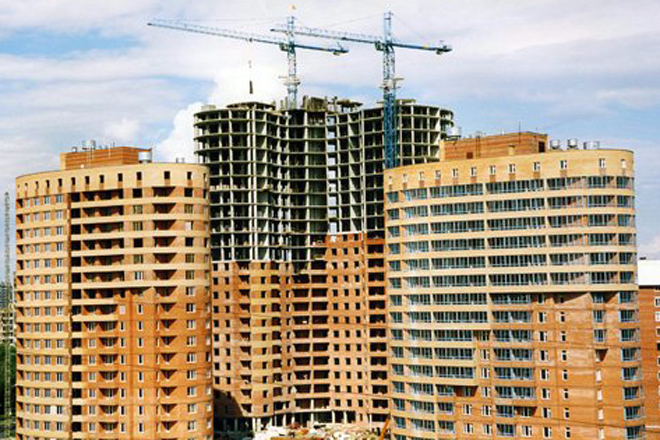 Tikinti bazarında paradoks: Materiallar az, 