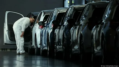 Alman avtomobil sənayesində əsrə bərabər 