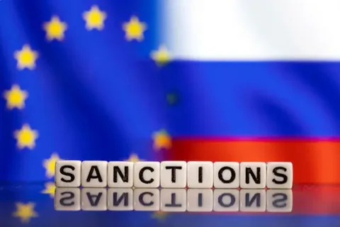 Brüsseldən Moskvaya yeni maliyyə zərbəsi: 90 bank 