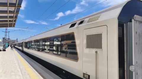 Yay mövsümü ilə əlaqədar Bakı–Tbilisi–Bakı qatarına 