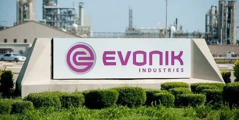 Evonik iş yerlərini ixtisar edərək poliester 