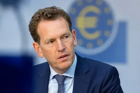 ECB rəsmisi: Qeyri-müəyyənlik yüksək olaraq qalır, 