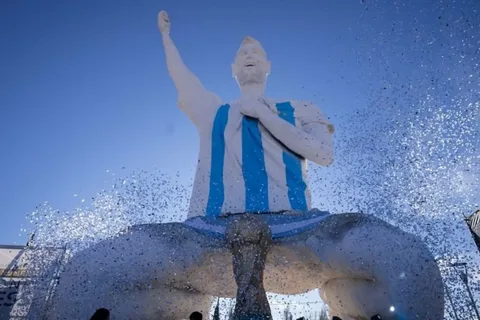 Argentinada Lionel Messinin dünyanın ən hündür