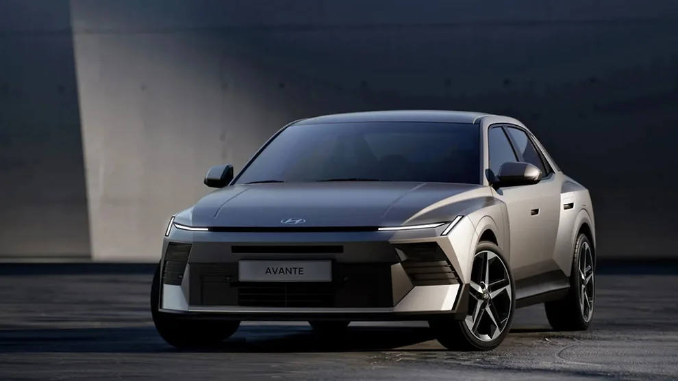 Hyundai yeni nəsil Elantra sedanını 