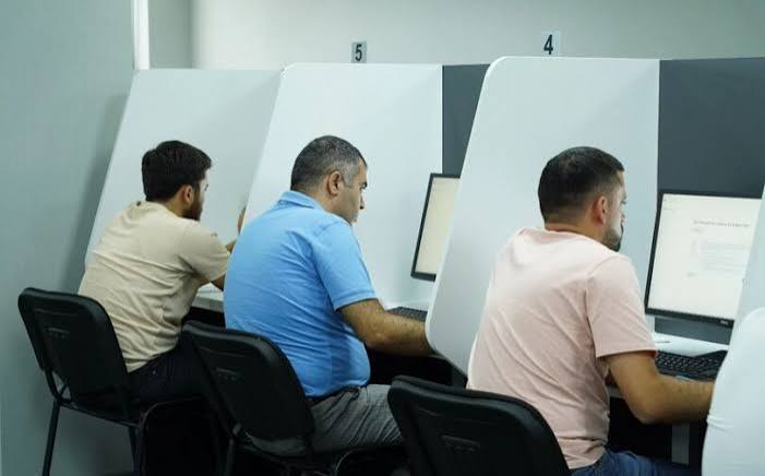 Taksi və yükdaşıma sürücüləri