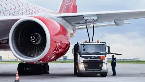 Hindistan dizel və aviasiya kerosini üzrə ixrac rüsumlarını 